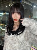 くびれミディ前髪カット顔周りレイヤー黒髪_F30709