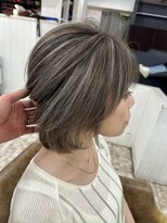 ワールドオーダー 天王寺店(WORLD ORDER)&nbsp;大人の白髪ぼかし丸みボブ