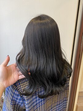 アン(Hair make un) ブルージュカラー