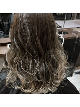 グランドウシワカマル(GRAND ushiwakamaru) 大人3Dアッシュグレージュ