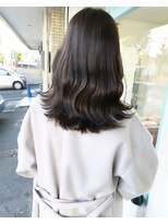 ウル(ulu)&nbsp;【ulu】暗めミルクティー　イルミナカラー