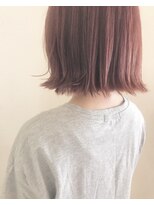 モルニ(MORNI)&nbsp;チェリーレッド_マロンベージュ Aラインボブ かきあげ