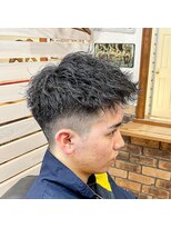 ヴェルゴ(vellgo)&nbsp;短髪ツーブロック×ツイストスパイラルパーマヘア！