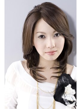 ヘアーイズム(HAIR ISM) プチフェミニンスタイル♪