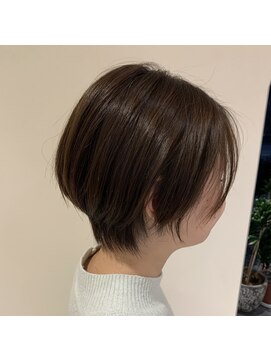 ティアム(Tiam) くびスッキリショート/ショート