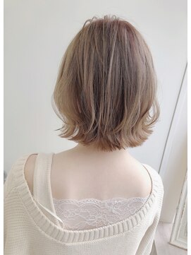 エン(en) 【en　本山】リアルお客様小顔美人２