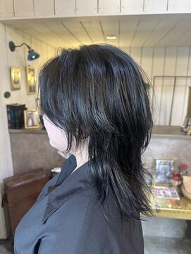 フルアヘッド(FULL A HEAD) シャギーウルフ/ウルフカット/レイヤーカット/20代/30代