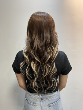 フツーロ 栄(FUTURO) プルエクステ