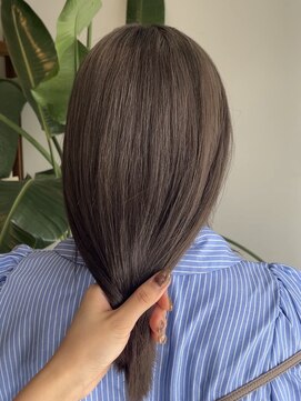 美容室 アイディー i-dee ブリーチありオリーブグレージュ
