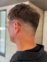 ラ ルーナ アレックス 阪急六甲店(la luna alex) フェード/フェザーパーマ/シースルーフェザー/テーパーフェード/