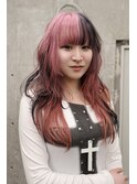 ピンク×ブラックのコントラストデザイン