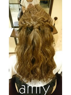 アミー(Hair make amiy) ハーフアップ