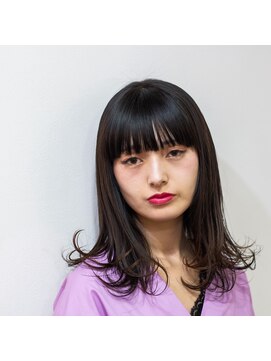 スラッシュ(Thrush) 切りっぱなし×クールな黒髪