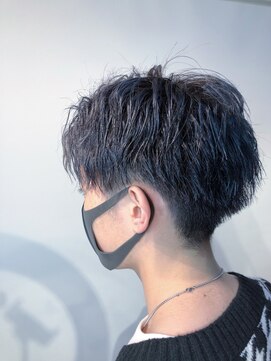 フレア ヘア サロン(FLEAR hair salon) 韓国 センターパート ブルーブラック