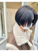 【お客様フォト】ネイビーハイライト×ハンサムショート