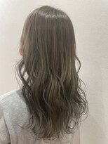 モルニ(MORNI) イルミナカラー_マロンベージュ Aラインボブ かきあげ