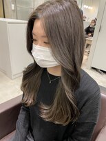 カノイ(KANOI) シルバーグレージュ　艶髪　顔まわりカット