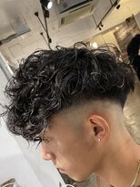 ザ オーダー(THE ORDER)&nbsp;スペインカールツイストスパイラルパーマスキンフェードカット