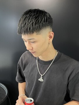アウル 心斎橋(owl) 【クロップスタイル】フェード/スキンフェード/刈り上げ/短髪