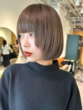 ノイカーム(noi Calm) 髪質改善トリートメントミルクティーベージュカラーくびれヘア