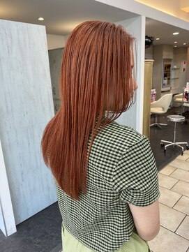 ジュイル ハラジュク(JEWIL HARAJUKU) 高明度のオレンジカラー
