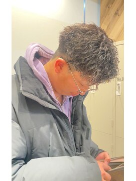 ブリーチ 宇都宮店(BLEACHi) 縦落ちツイストスパイラルパーマ
