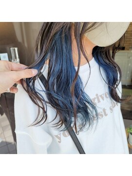 ベレッタ 枚方店(veretta.) ネイル/ブルーブラック/イヤリングカラー/インナーカラー/透明感