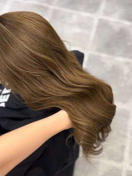 ペレ 栄 アネックス(PELE栄ANNEX) 韓国 くびれロング レイヤー ワンホンヘア 小顔前髪