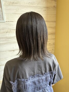 エム インターナショナル 白岡 キュート(EMU international CUTE) 扱いやすいナチュラルストレート
