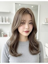 【30代の方へオススメ】再現性が上がるカットや縮毛矯正。エイジング毛を感じさせないオフィスハイライト