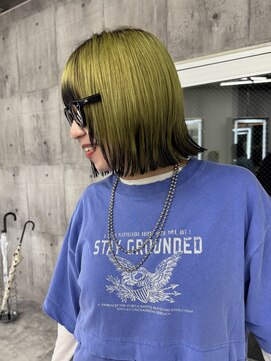 エヴァン(HEVIN) イエローグリーン×ブラック/裾カラー