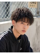バグズ(Baguz) 波巻きツイストスパイラルアップバングマッシュ