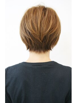 レウナ 外苑前(Reuna) ３０代・４０代・５０代に人気ショートボブ・ボブ