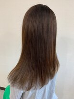 アアラ(’a’ala)&nbsp;しなやかに揺れるツヤサラストレート