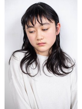 ビハインドザカーテン(BEHIND THE CURTAIN) ロング×ゆるウェーブ