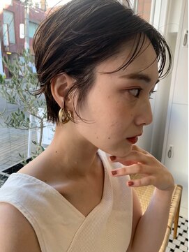 ローウェ 名駅(Louwe) 透明感オリーブアッシュひし形シルエット[名駅/名古屋駅前]