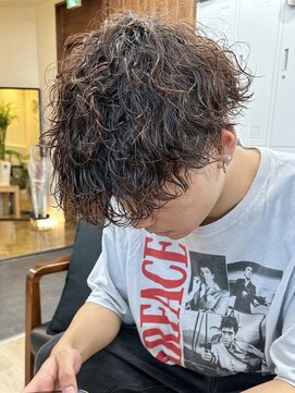 ウェイビーエフティフィフス 横浜西口(WAVEY ft.fifth) 波巻きパーマスパイラルパーマツイストスパイラルパーマ横浜西口
