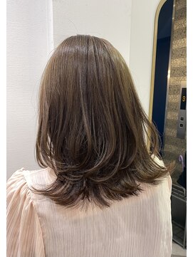 ロンドアベニール 北千住(Lond avenir) くびれレイヤー　ナチュラルウルフ/オリーブベージュ/イメチェン