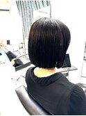 プツッとワンレングスボブ