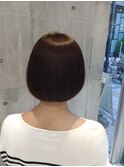 ショートボブ