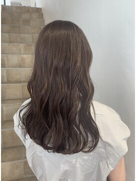 バズ(BUZZ) 透明感たっぷりベージュ*