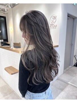 ジーナ 難波(Zina) ハイライトショートヘアダブルカラーイルミナカラーオージュア