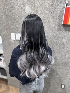 ベジータ(VEGETA) エクステでバレイヤージュ風に！