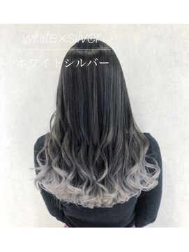 リアラ 渋谷(LIALA) ブリーチ、ダブルカラー、インナーカラー、イヤリングカラー