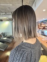 ノラジャーニー(NORA Journey)&nbsp;【阿形】バレイヤージュ白髪ぼかしハイライトグラデーション