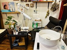 アラートヘアー(alato hair)の雰囲気（ホワイトニングサロンも併設、美に特化したサロンへアップデート）