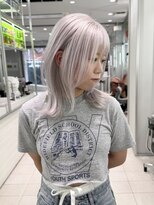 ノラ シンディ(NORA CYNDY)&nbsp;上田/ホワイトブロンドホワイトカラーブリーチリタッチ