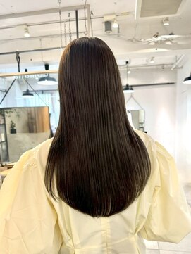 ロマリア ヒルズ 表参道 原宿(Lomalia HILLS) くすみブラウン[表参道/原宿/ケアカラー/ケアブリーチ/縮毛矯正]