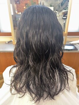 ラフ 日立(raf.) レイヤーパーマでトレンドヘア