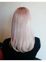 グランジ&nbsp;ハイトーンプラチナヘアー